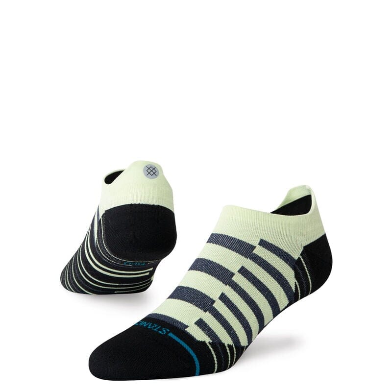 STANCE Staggered - Black Ultralight Performance Tab Socks Medias STANCE