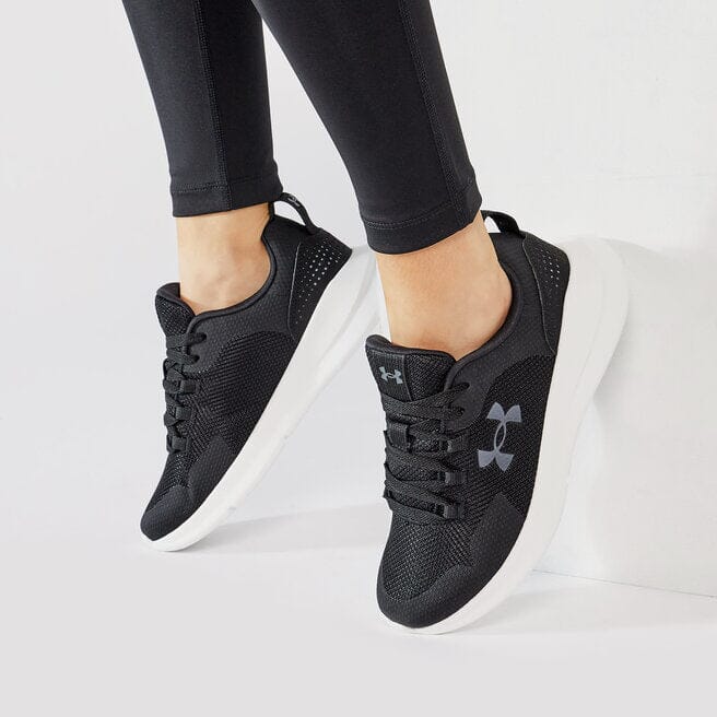 UA ESSENTIAL SPORTSTYLE MUJER Calzado UNDER ARMOUR