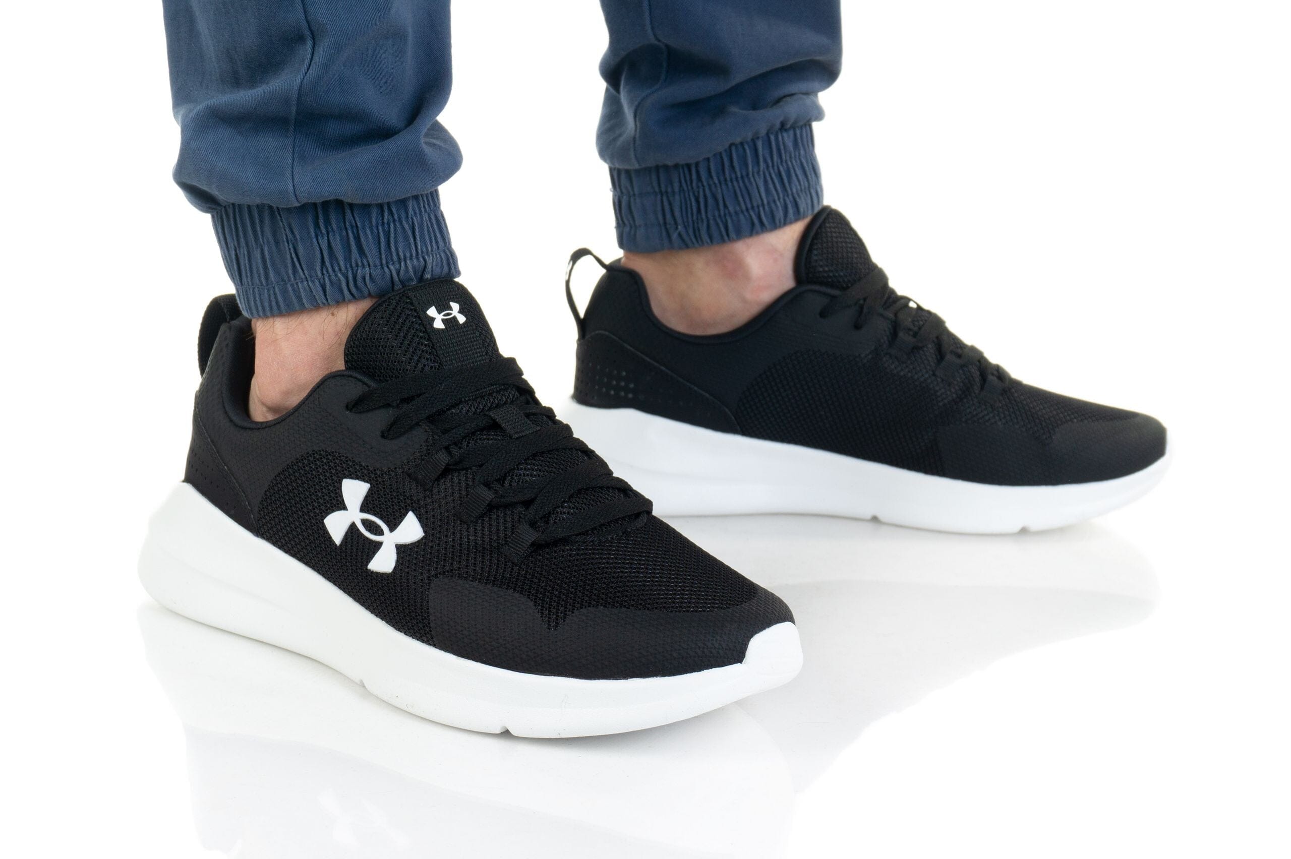 UNDER ARMOUR ESSENTIAL HOMBRE Calzado UNDER ARMOUR
