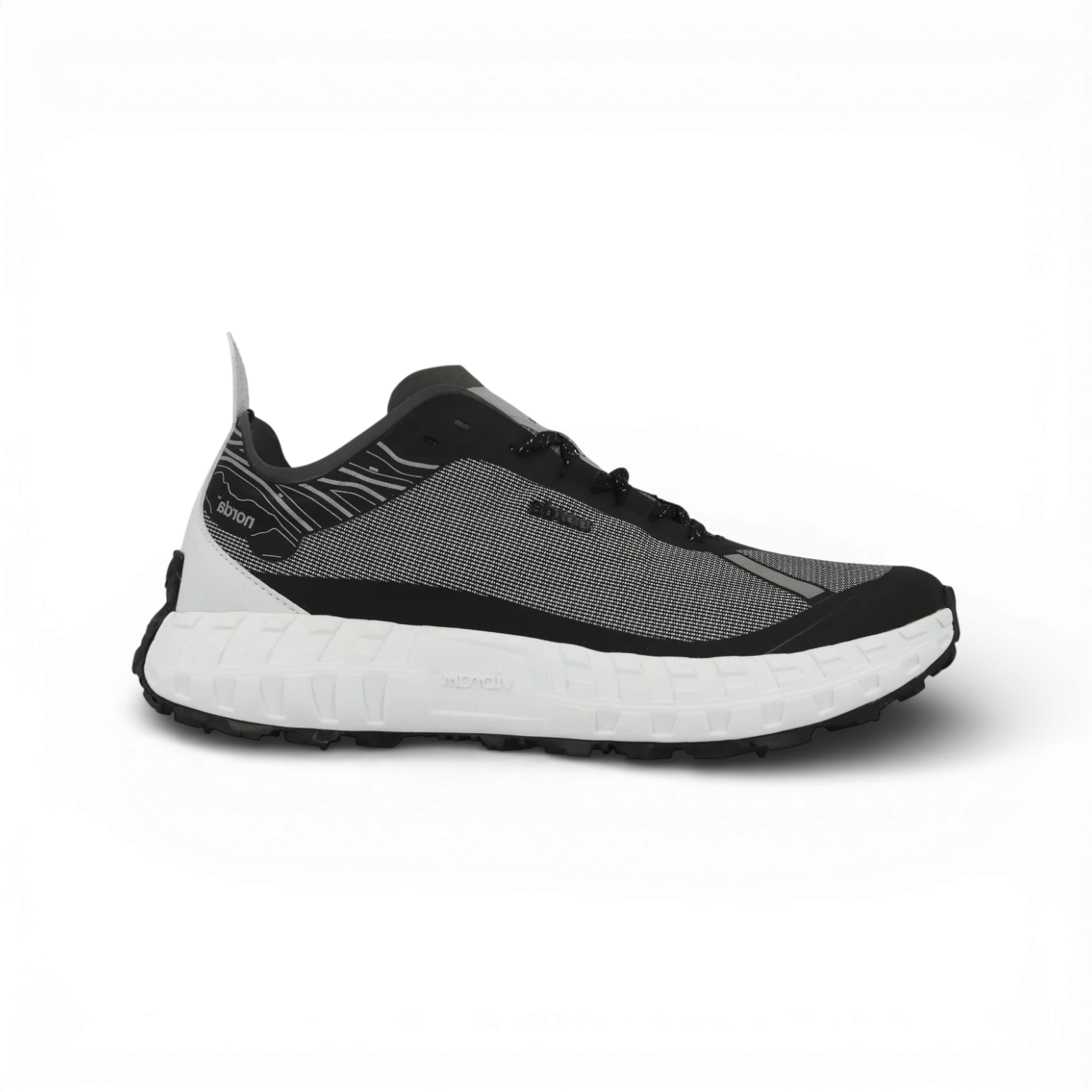 NORDA 001 Black Mujer