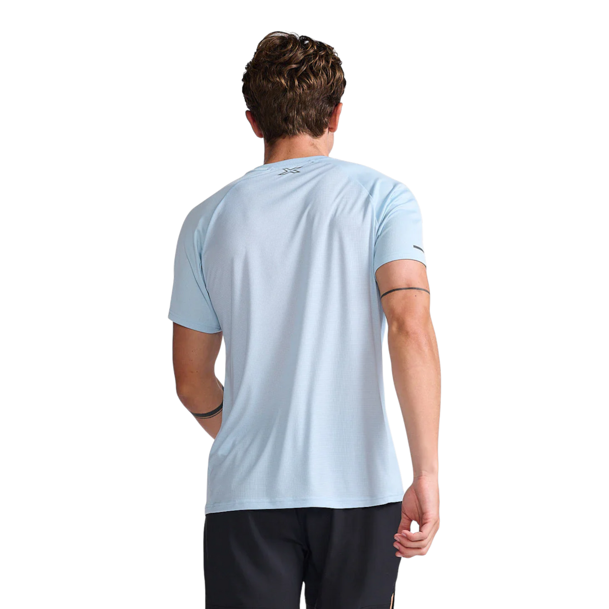 2XU Aero Tee Hombre Sky Blue #Color_Sky Blue