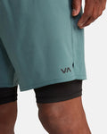 YOGGER TRAIN 2-IN-1 ELASTIC WAIST WORKOUT SHORTS 17" SHORT RVCA 