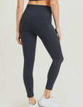 Laser-Cut and Bonded Essential leggins MONO B 